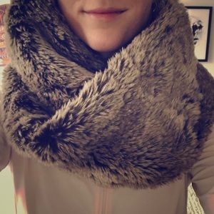 Ann Taylor Neck Warmer